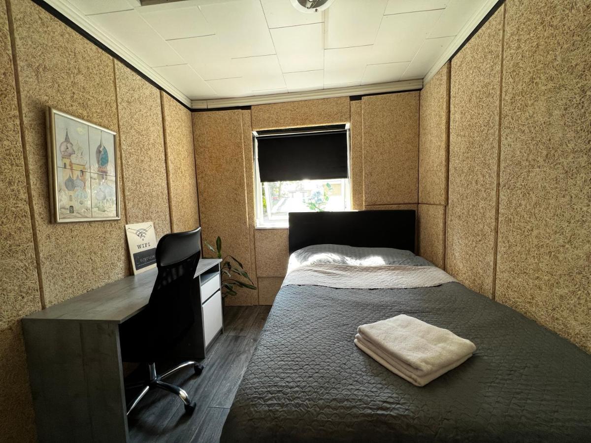 Cozy Room In The Heart Of Rodby! 5Km From Femern & Puttgarden! Buitenkant foto