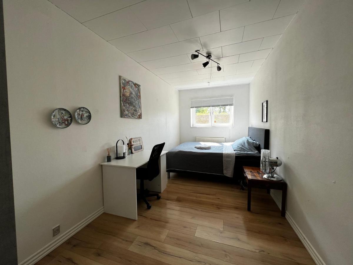 Cozy Room In The Heart Of Rodby! 5Km From Femern & Puttgarden! Buitenkant foto