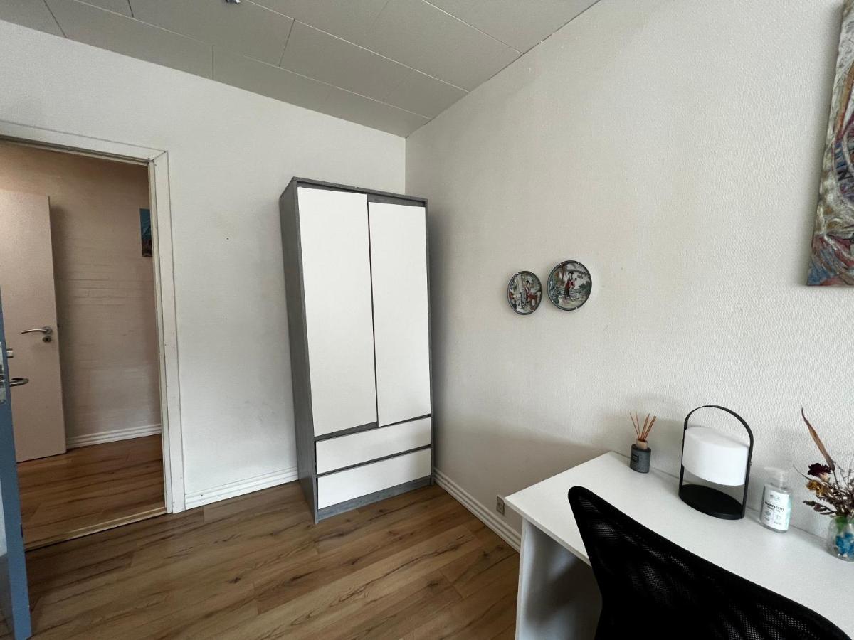 Cozy Room In The Heart Of Rodby! 5Km From Femern & Puttgarden! Buitenkant foto